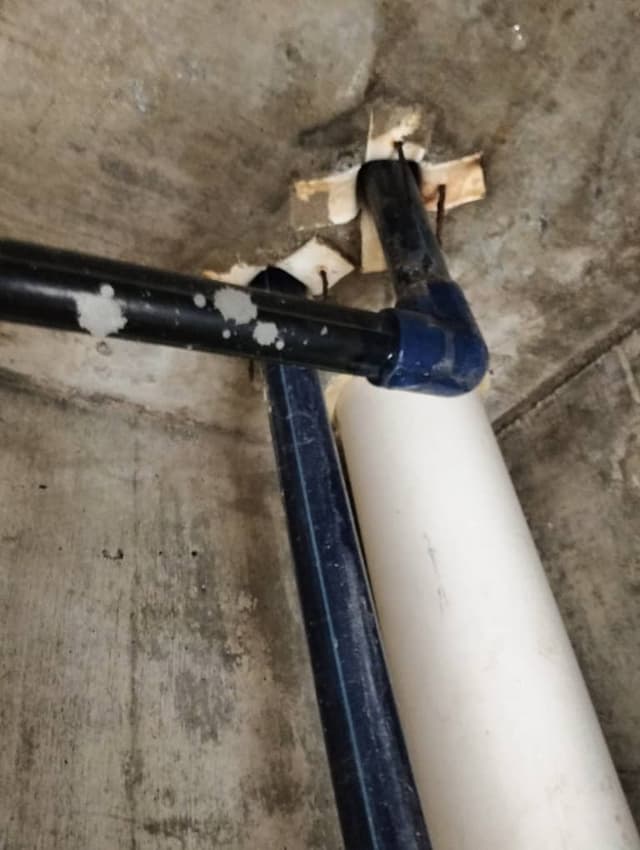 Pembersihan tangki septik